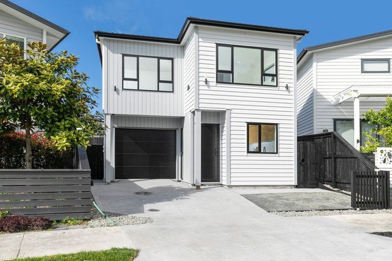 Photo of property in 3 Riroriro Road, Hobsonville, Auckland, 0616