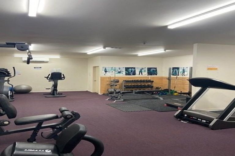 Photo of property in 3/206 Manuka Road, Bayview, Auckland, 0629