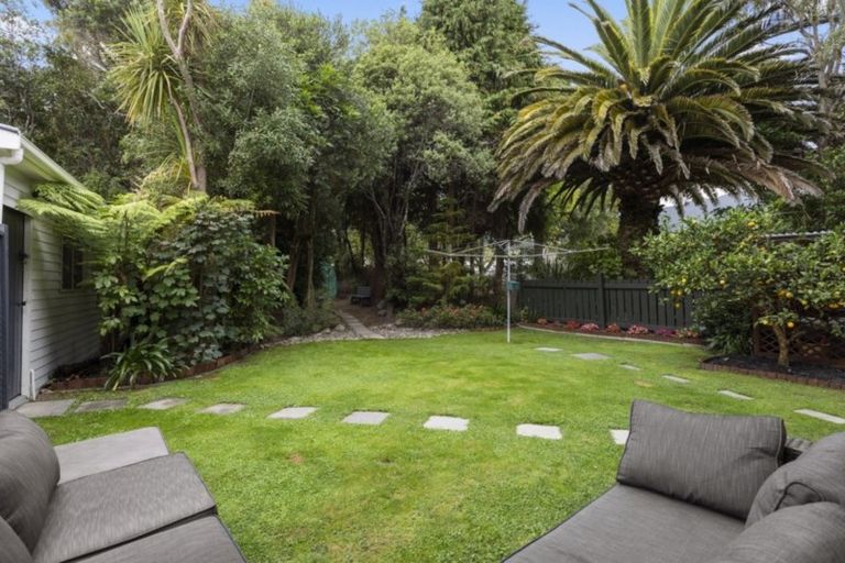 Photo of property in 27a Tawhai Street, Stokes Valley, Lower Hutt, 5019