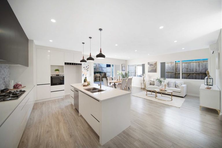 Photo of property in 14 Frazen Avenue, Papakura, 2110