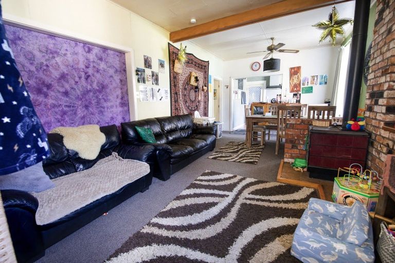 Photo of property in 107 Milton Road, Bluff Hill, Napier, 4110