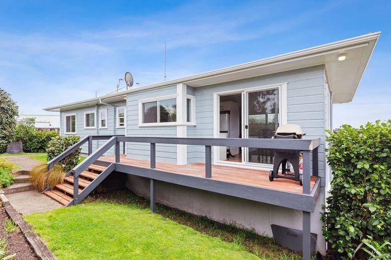 Photo of property in 9 Ross Grove, Paraparaumu, 5032
