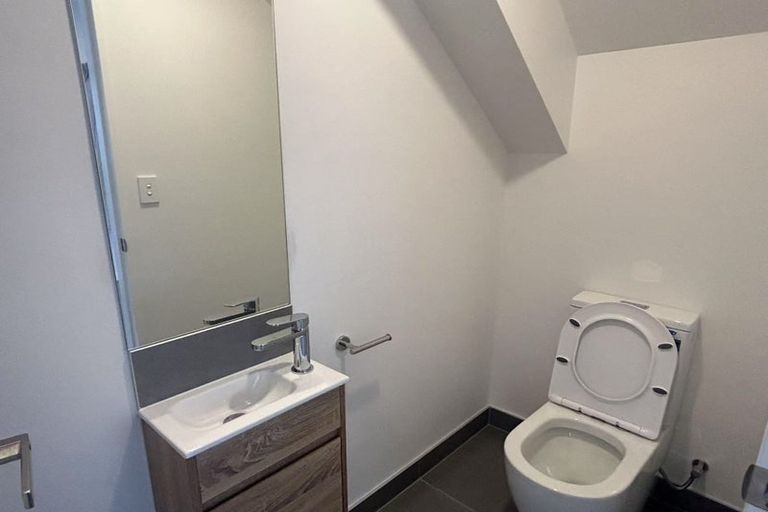 Photo of property in 1f Keegan Drive, Massey, Auckland, 0614