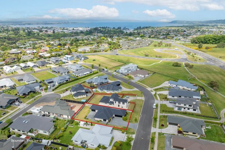 Photo of property in 21 Huka Heights Drive, Rangatira Park, Taupo, 3330
