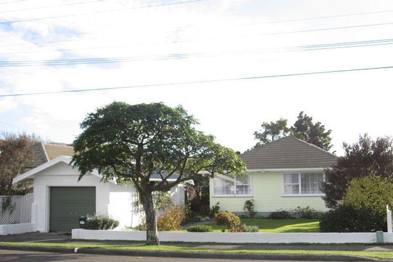 Photo of property in 31 Epuni Street, Hutt Central, Lower Hutt, 5011
