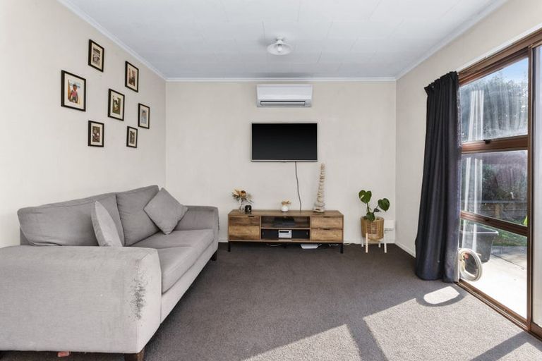 Photo of property in 1/20 Lyttelton Crescent, Tamatea, Napier, 4112