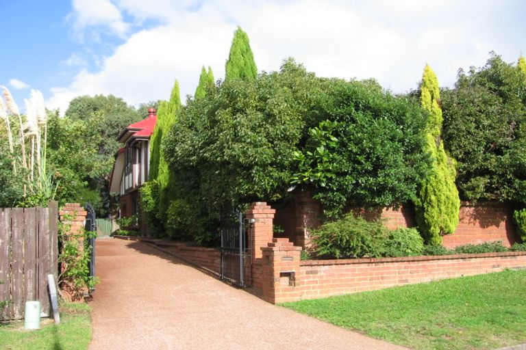 Photo of property in 4 Ullswater Place, Half Moon Bay, Auckland, 2012