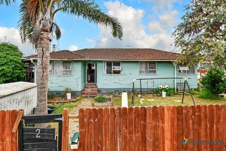 Photo of property in 2 Serrano Place, Clover Park, Auckland, 2023