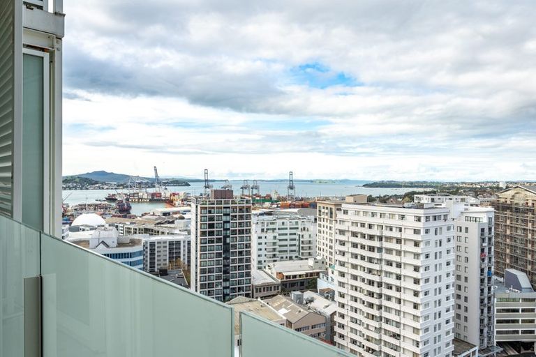 Photo of property in The Quadrant Apartments, 1922/10 Waterloo Quadrant, Auckland Central, Auckland, 1010