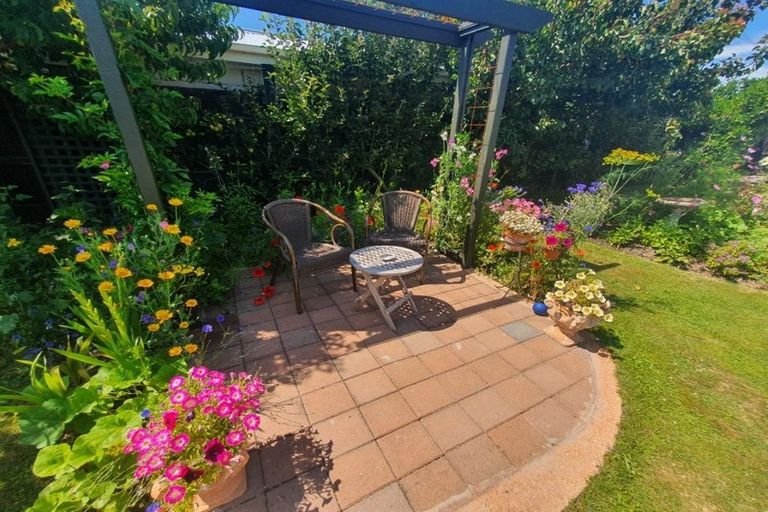 Photo of property in 102c Isleworth Road, Bishopdale, Christchurch, 8053