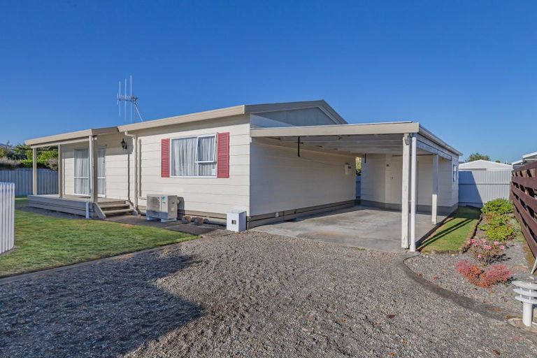 Photo of property in 8a Nikau Street, Levin, 5510