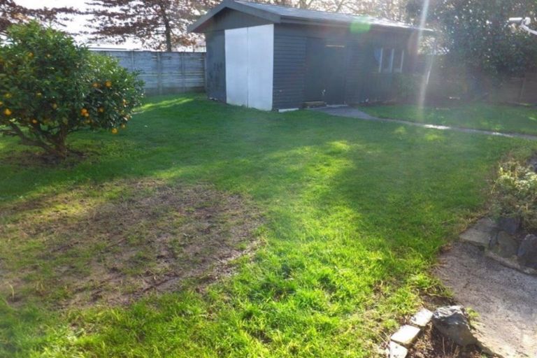 Photo of property in 15 Casper Street, Fairfield, Hamilton, 3214