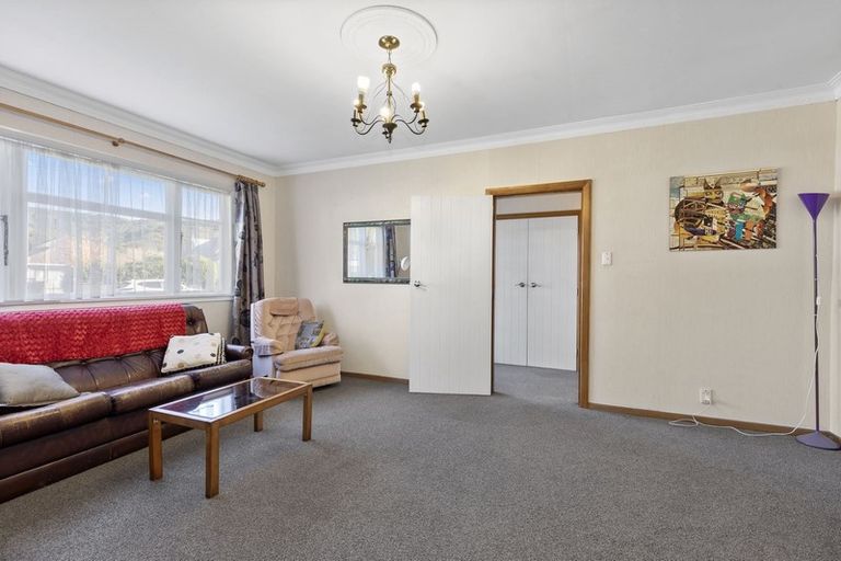 Photo of property in 16 Gibbs Crescent, Wainuiomata, Lower Hutt, 5014