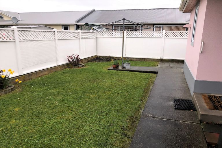 Photo of property in Balmoral Park, 14/31 Eastbourne Street, Caversham, Dunedin, 9012
