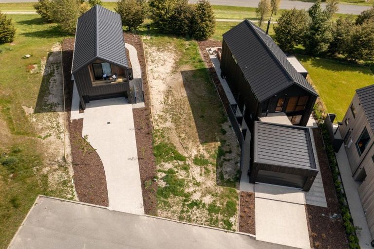 Photo of property in 17 Soudley Court, Jacks Point, Queenstown, 9371