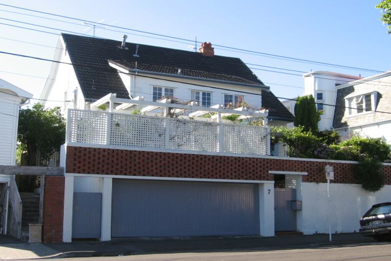 Photo of property in 7 Upland Road, Kelburn, Wellington, 6012