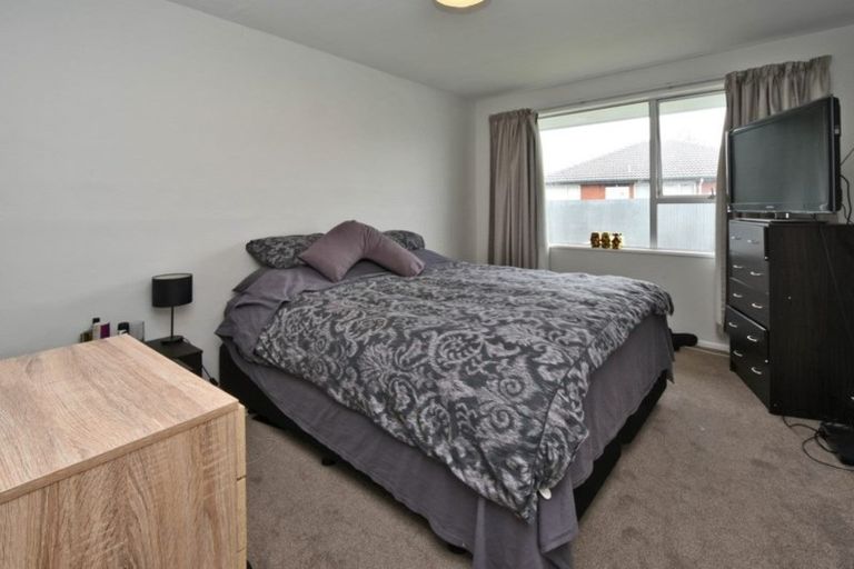 Photo of property in 2/32 Lyndon Street, Riccarton, Christchurch, 8041