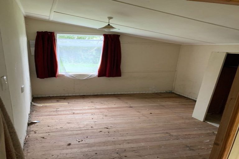 Photo of property in 5 Russell Street, Westport, 7825