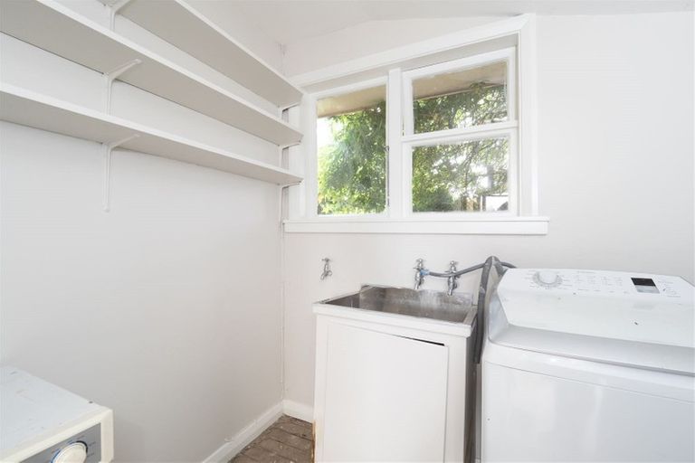 Photo of property in 1 Bird Street, Hampstead, Ashburton, 7700