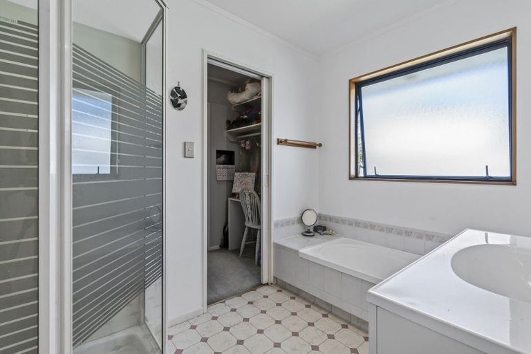 Photo of property in 15 Albizia Place, Richmond, 7020