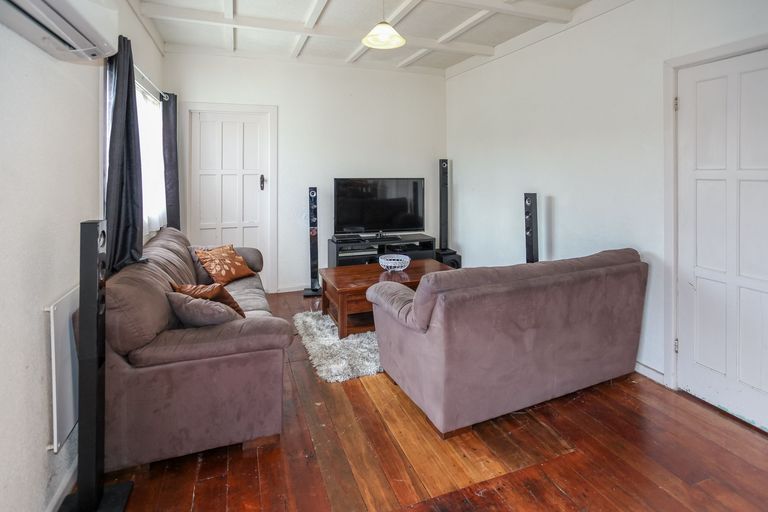 Photo of property in 18b Henderson Avenue, Tuakau, 2121