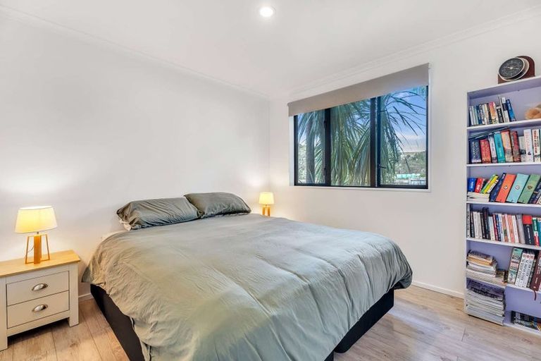 Photo of property in 1a Ocean Beach Road, Tairua, 3508