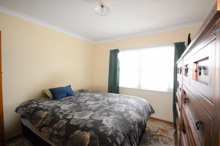 Photo of property in 1 Sherwood Place, Levin, 5510