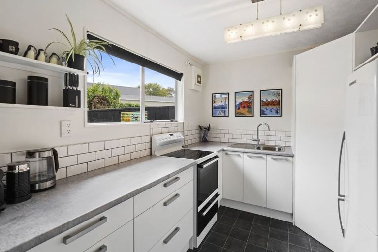 Photo of property in 3/30 Stokes Valley Road, Stokes Valley, Lower Hutt, 5019