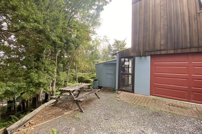 Photo of property in 7 Geoffrey Road, Torbay, Auckland, 0630