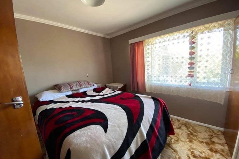 Photo of property in 25 George Street, Eltham, 4322