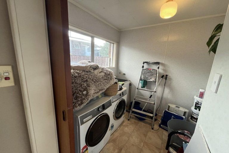 Photo of property in 5 Fairfax Terrace, Frankleigh Park, New Plymouth, 4310