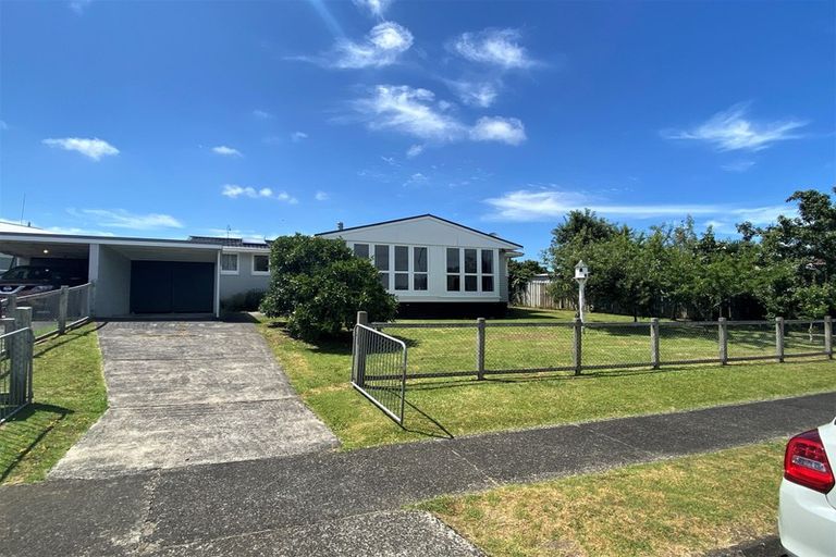 Photo of property in 1 Totara Street, Waiuku, 2123