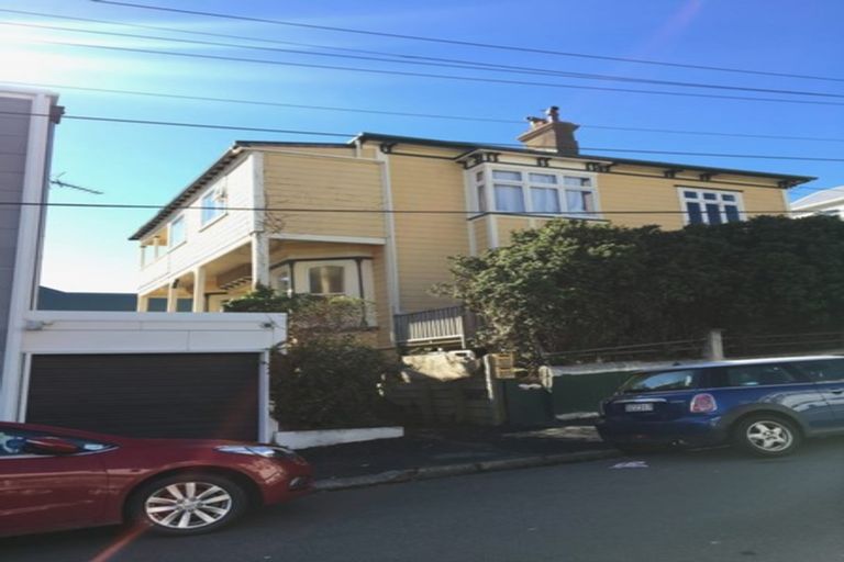 Photo of property in 107 Pirie Street, Mount Victoria, Wellington, 6011