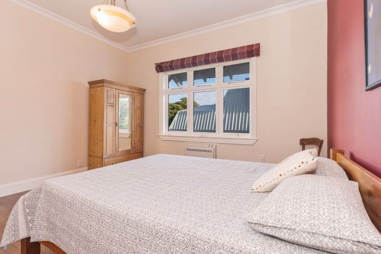 Photo of property in 123 Hackthorne Road, Cashmere, Christchurch, 8022