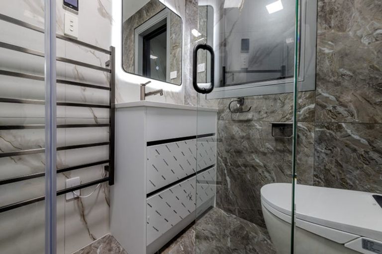 Photo of property in 14 Greenstead Close, Flat Bush, 2019