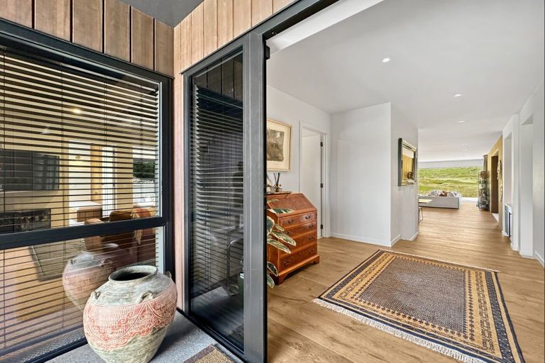 Photo of property in 14 The Fairways, Kinloch, Taupo, 3377