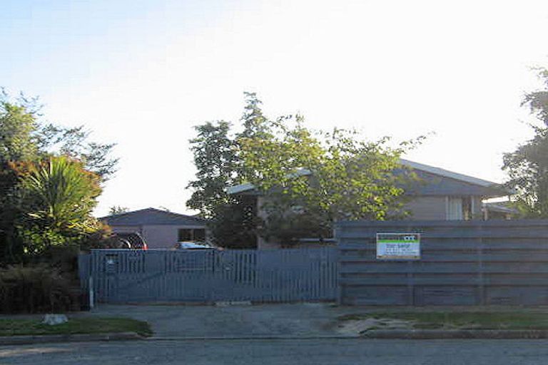 Photo of property in 23 Torlesse Crescent, Darfield, 7510