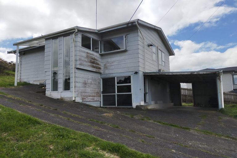 Photo of property in 16 Babich Road, Henderson Valley, Auckland, 0614