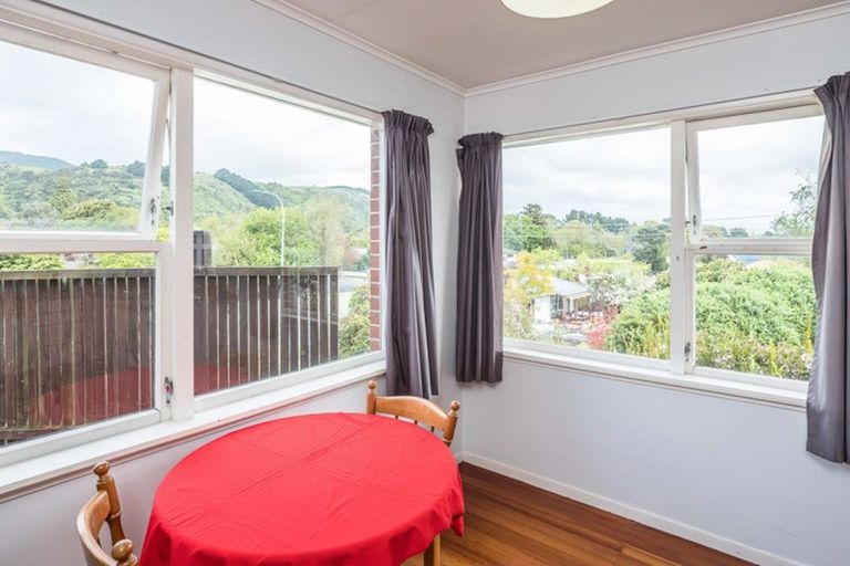 Photo of property in 3a Rimu Road, Raumati Beach, Paraparaumu, 5032