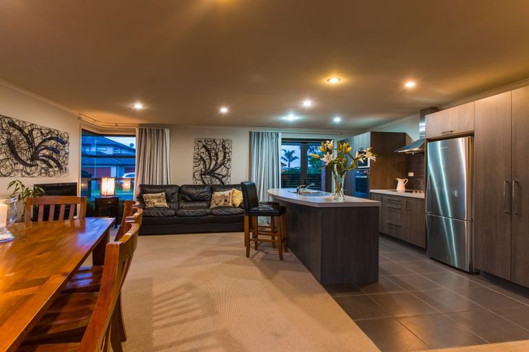 Photo of property in 120 Oriental Parade, Papamoa Beach, Papamoa, 3118