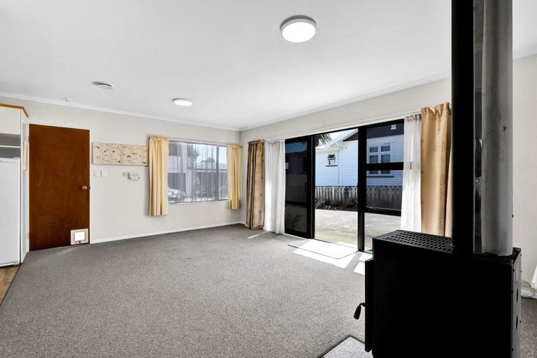 Photo of property in 65 Northgate, Strandon, New Plymouth, 4312