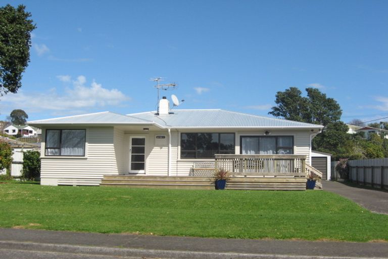 Photo of property in 24 Alberta Road, Glen Avon, New Plymouth, 4312