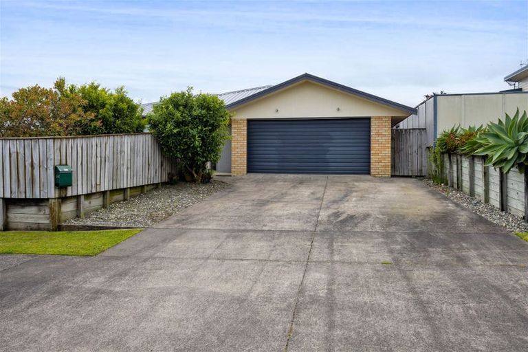 Photo of property in 54 Penrod Drive, Bell Block, New Plymouth, 4312