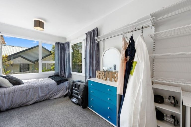 Photo of property in 95 Horoeka Street, Stokes Valley, Lower Hutt, 5019