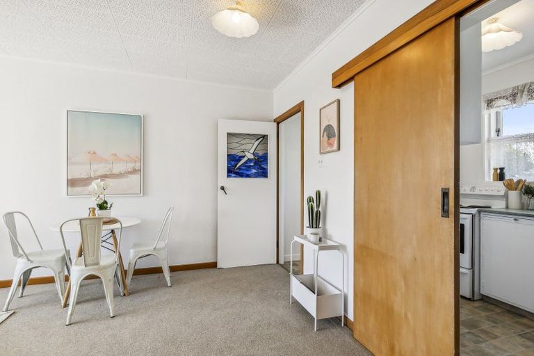 Photo of property in 8 Naughton Terrace, Kilbirnie, Wellington, 6022