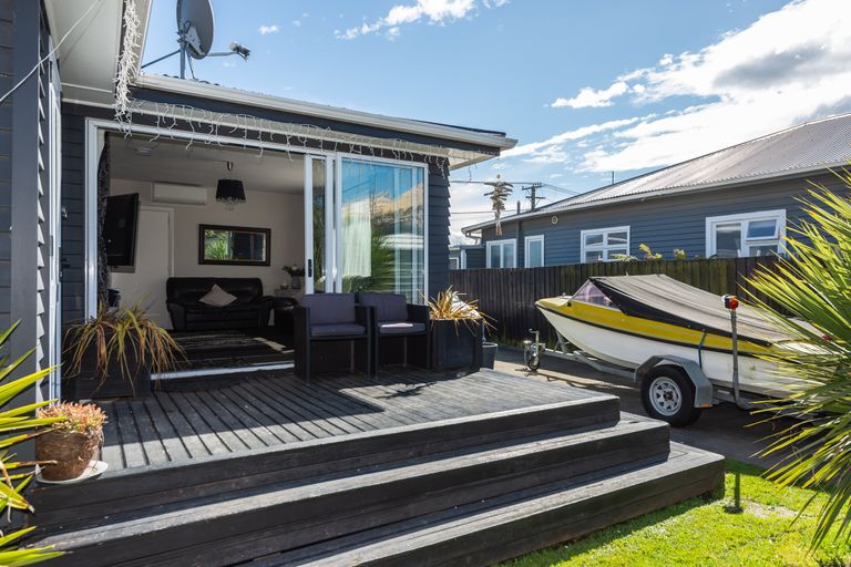 Photo of property in 86 Packe Street, Edgeware, Christchurch, 8013