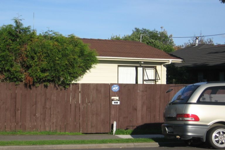 Photo of property in 283 Hobsonville Road, Hobsonville, Auckland, 0618