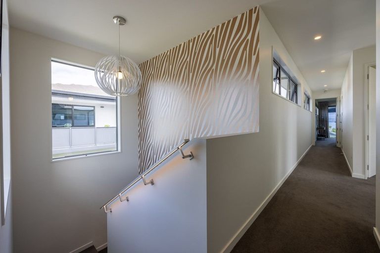 Photo of property in 12 Primary Lane, Wanaka, 9305