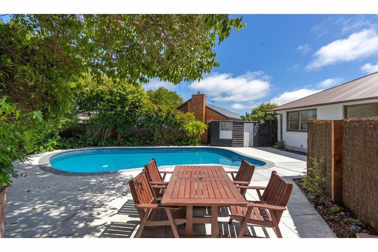 Photo of property in 11 Carol Place, Halswell, Christchurch, 8025