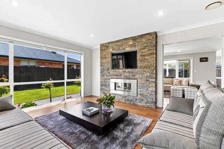 Photo of property in 30 Mokihi Gardens, Hillmorton, Christchurch, 8024